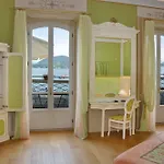 Grand Hotel