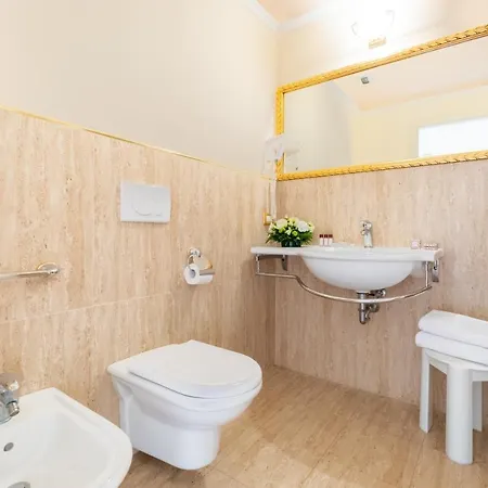 Hotell Grand Cadenabbia