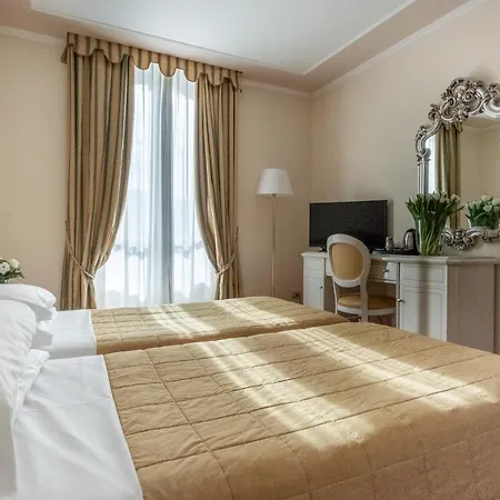 Grand Hotel